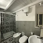 Tribunali 3*