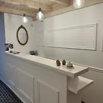 Tribunali Konukevi 3*