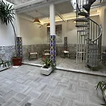 Tribunali 3*