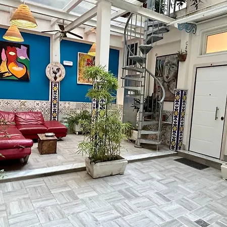 Tribunali Guest house *
