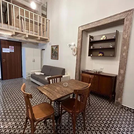 Guest house Tribunali Naples