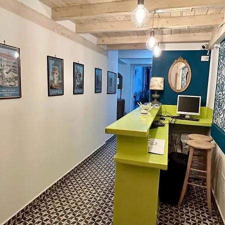 Tribunali Casa de hóspedes Nápoles