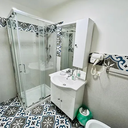 Tribunali Guest house