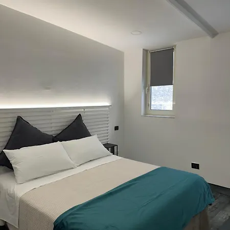 Tribunali 3*