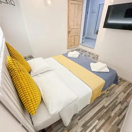 Tribunali 4*