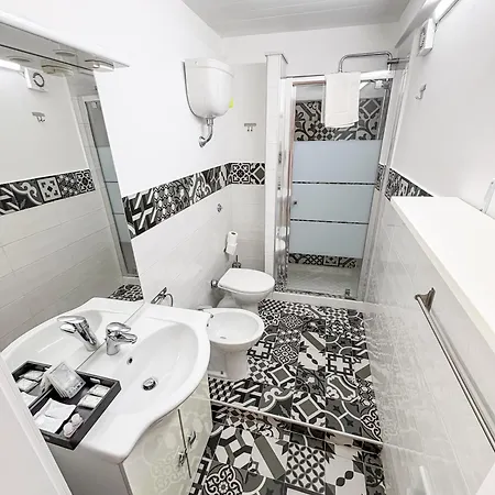 Tribunali 4*
